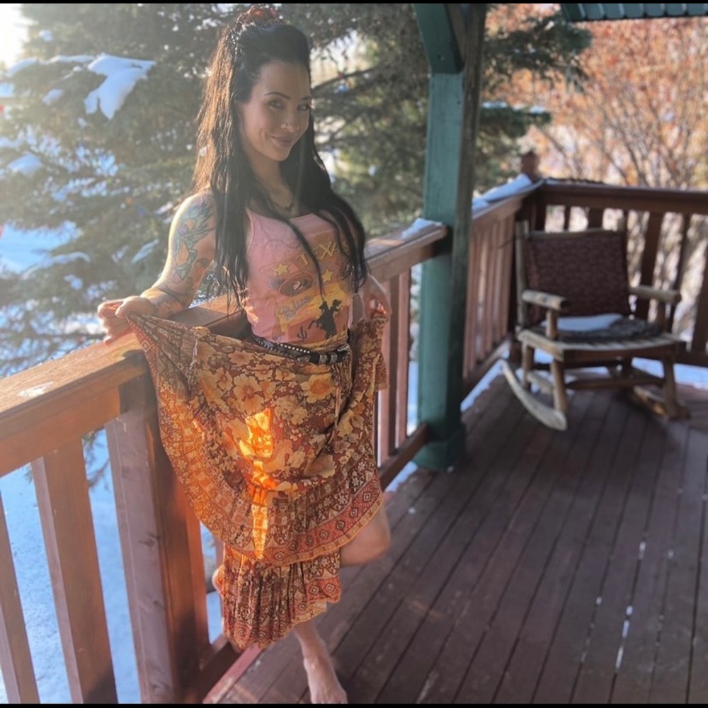 💎Sold Spell and the Gypsy Amethyst skirt 🔥 - Picture 3 of 10